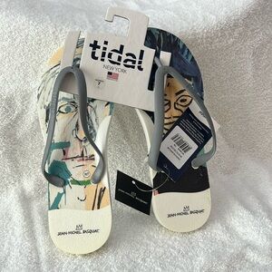 Tidal new never used flip flops